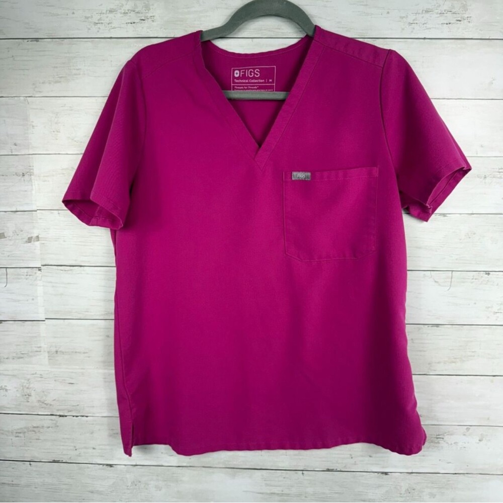 FIGS Raspberry Set: One Pocket Top (M) & Kade Bottoms (M)